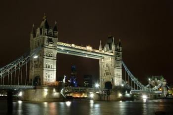 tower of london night.jpg